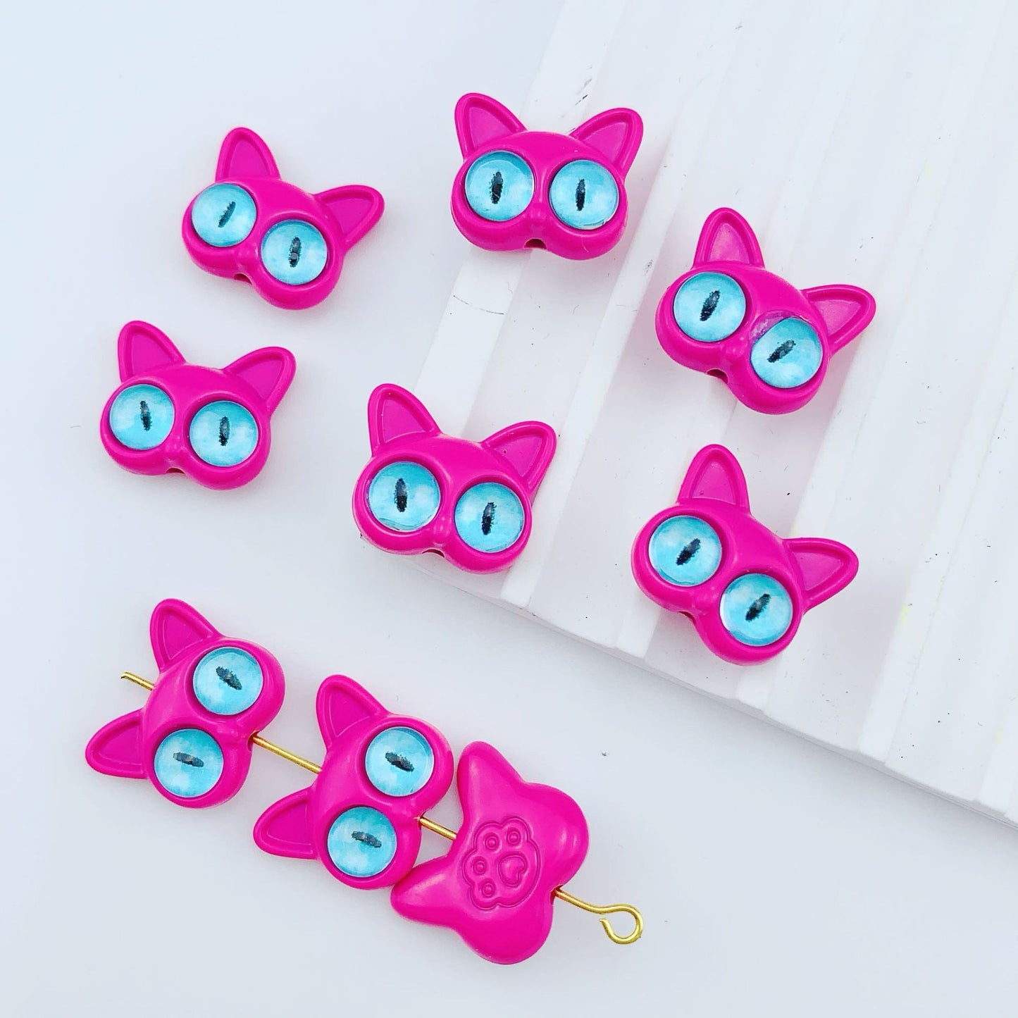 Cat Eye Monster Metal Beads 16mm Baking Painted 10pcs 8