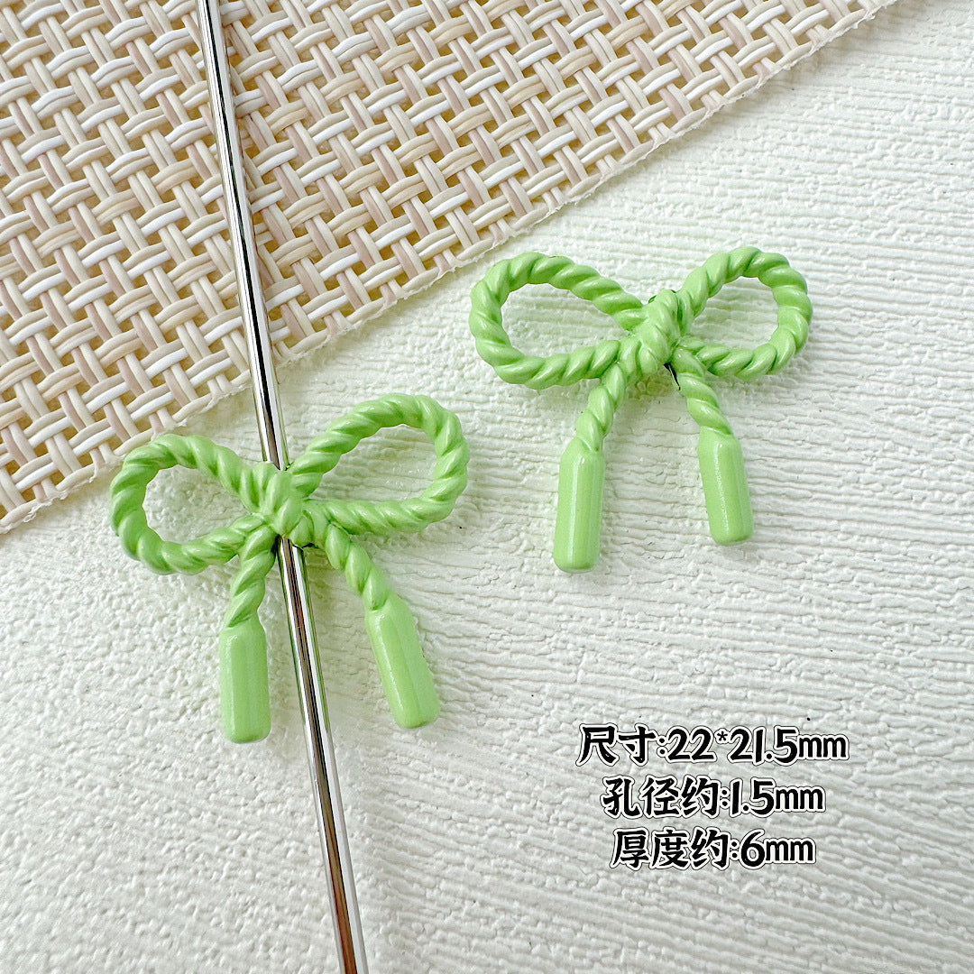 Baking Painted Cookies and Twisted Bow Metal Beads 15mm 21mm 20pcs 19