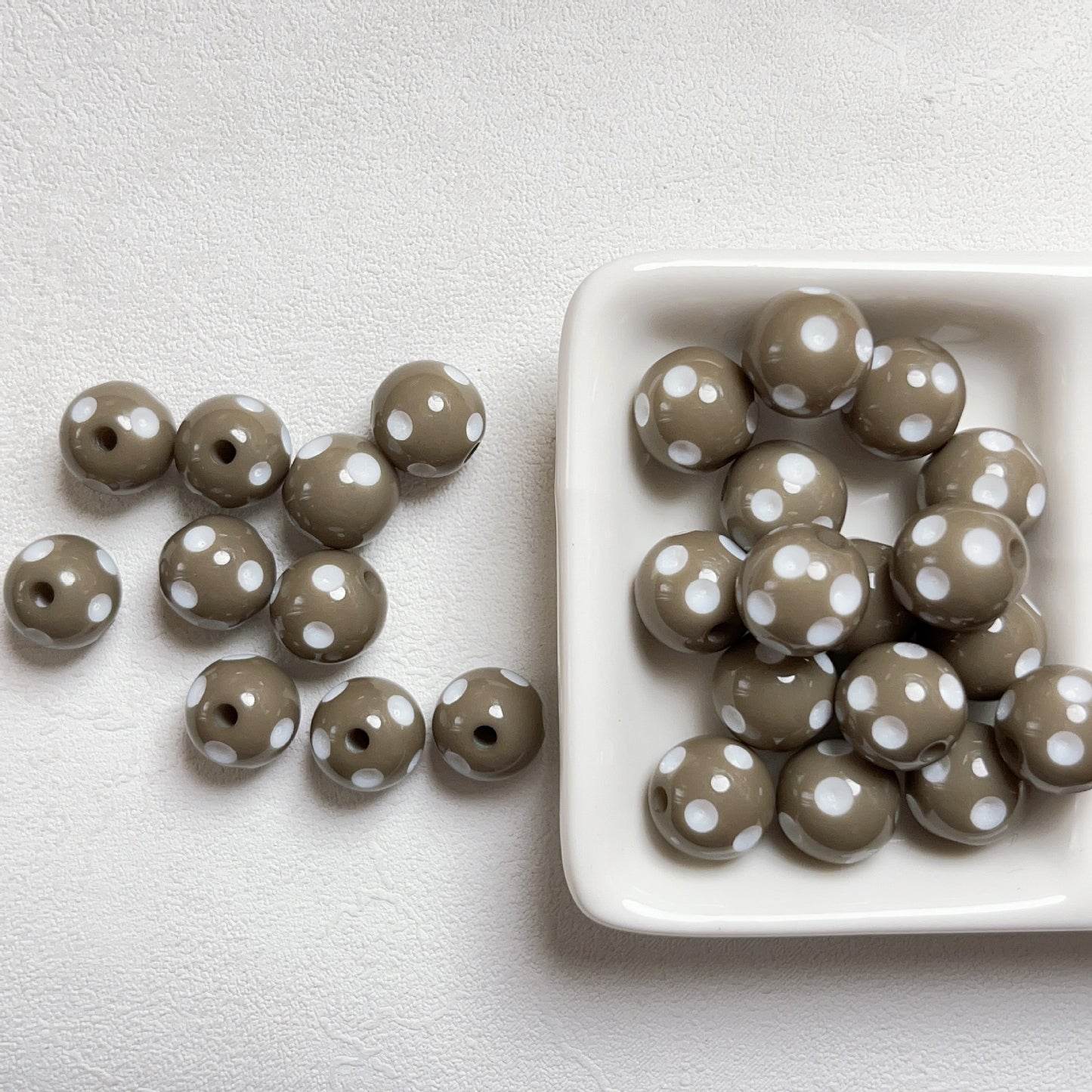 Bright Polka Dot Resin Beads 12mm Glossy Multicolor 20pcs 10