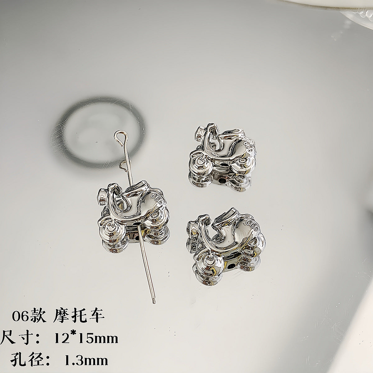 Cartoon Metal Beads Silver Pink Tone Playful Enamel 10pcs 8