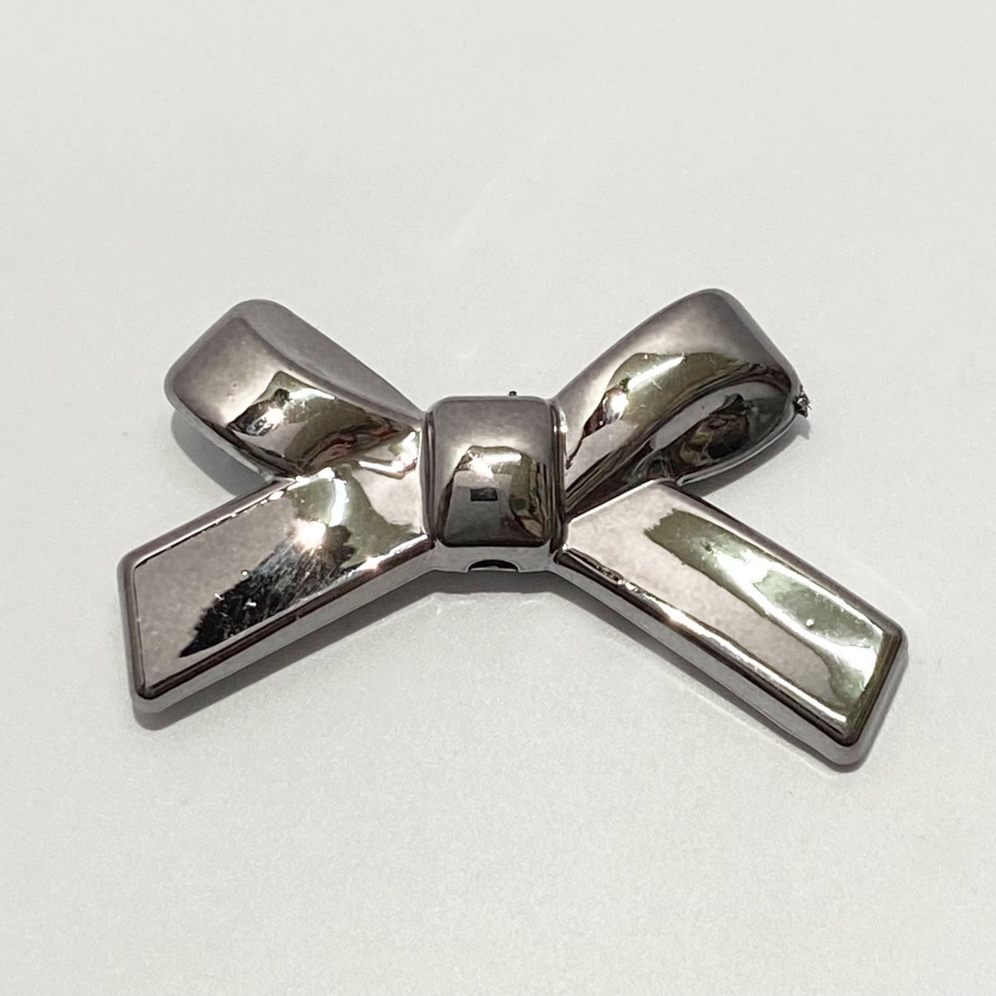 UV Plating Cross Shaped Bow Acrylic Beads 20mm 60pcs 8