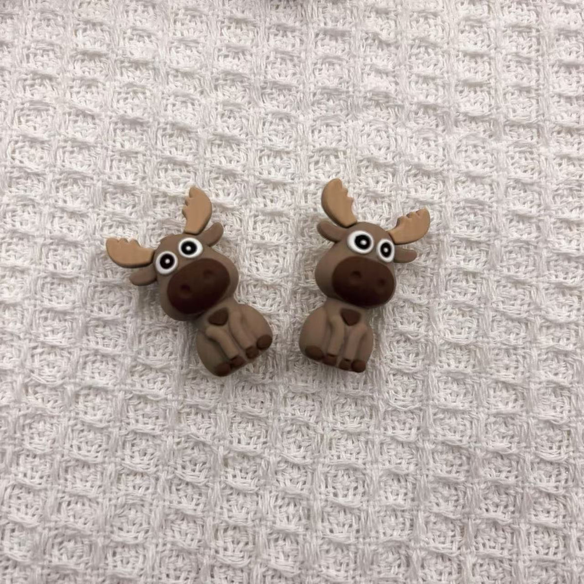 Silicone 3D Focal Beads Deer Sitting Pose 20pcs 6