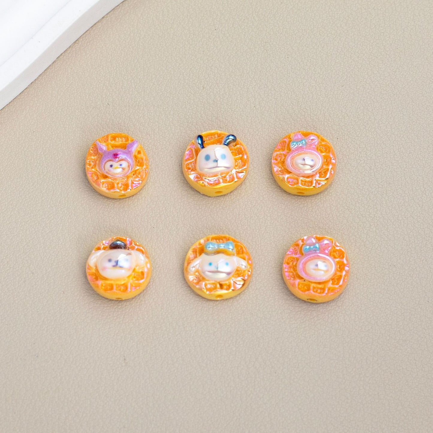 Plating Sanri Waffle Biscuit Resin Beads 13mm Glossy Gold 20pcs 3