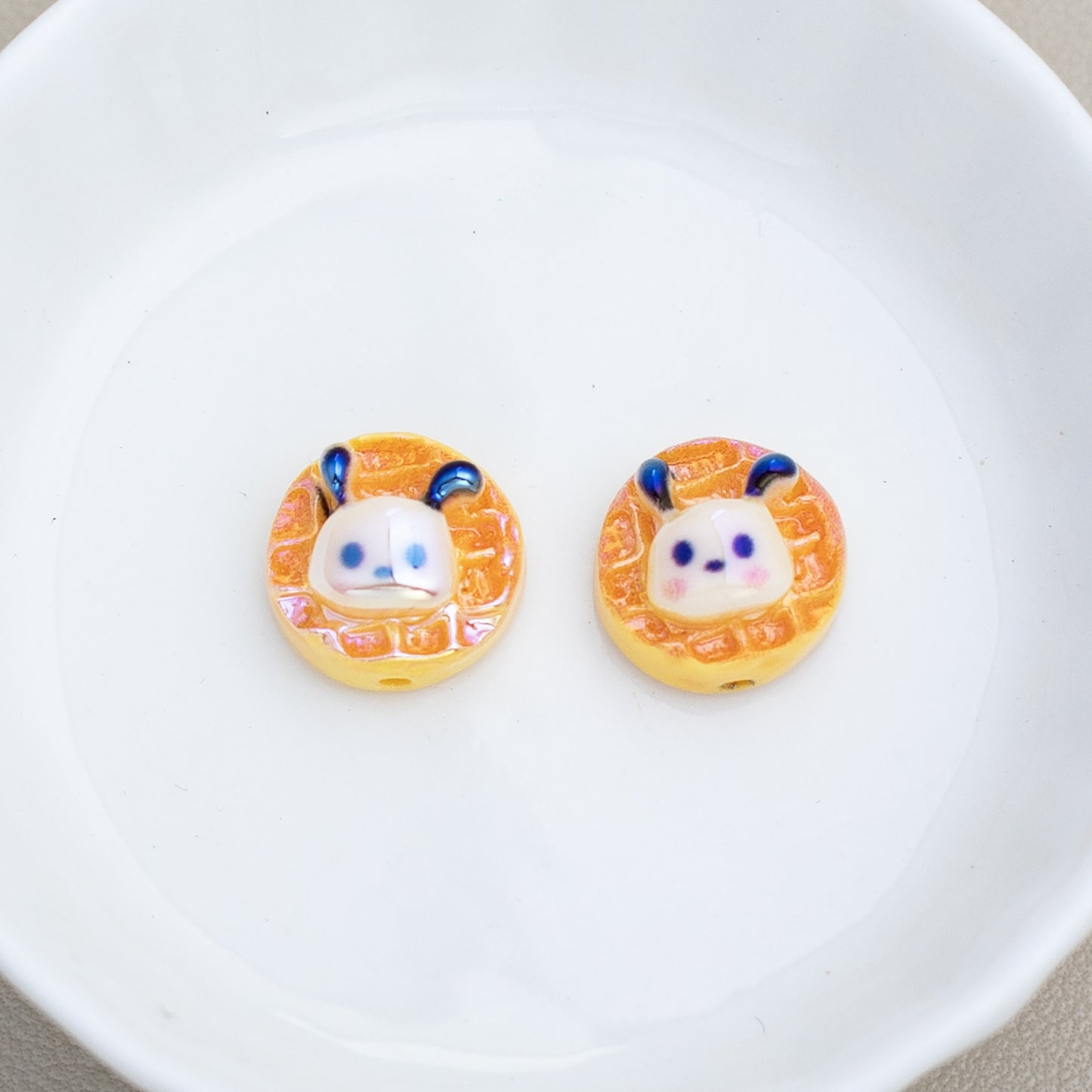 Plating Sanri Waffle Biscuit Resin Beads 13mm Glossy Gold 20pcs 7