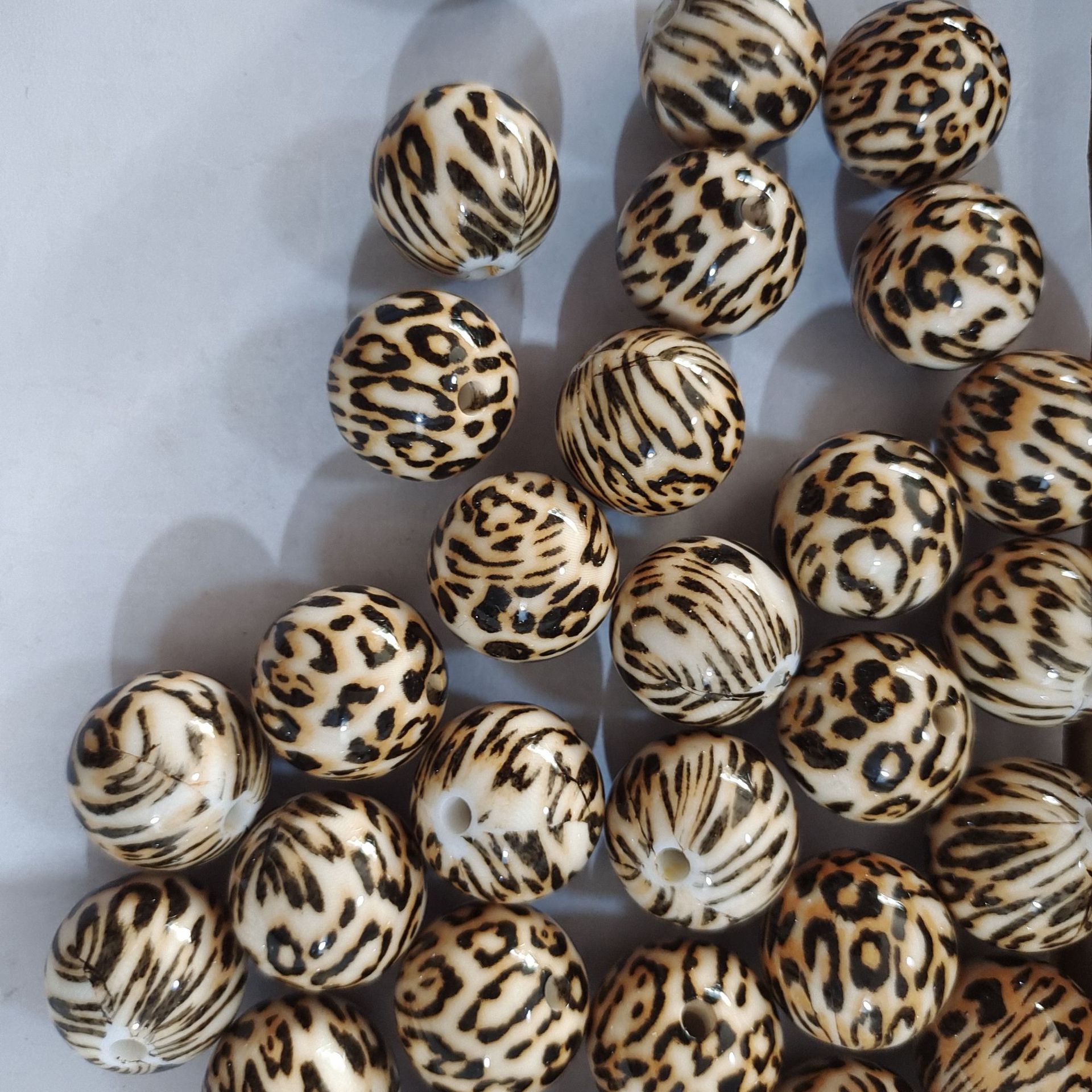 Printed Bubblegum Beads 20mm Coffee Leopard Print Round 10pcs