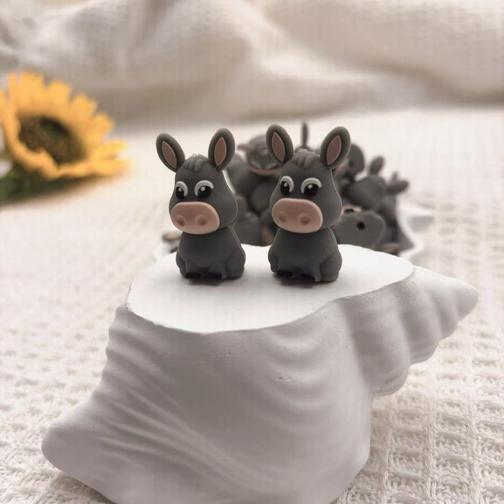 Silicone 3D Focal Beads Donkey Soft Gray with Pink Snout 20pcs 2