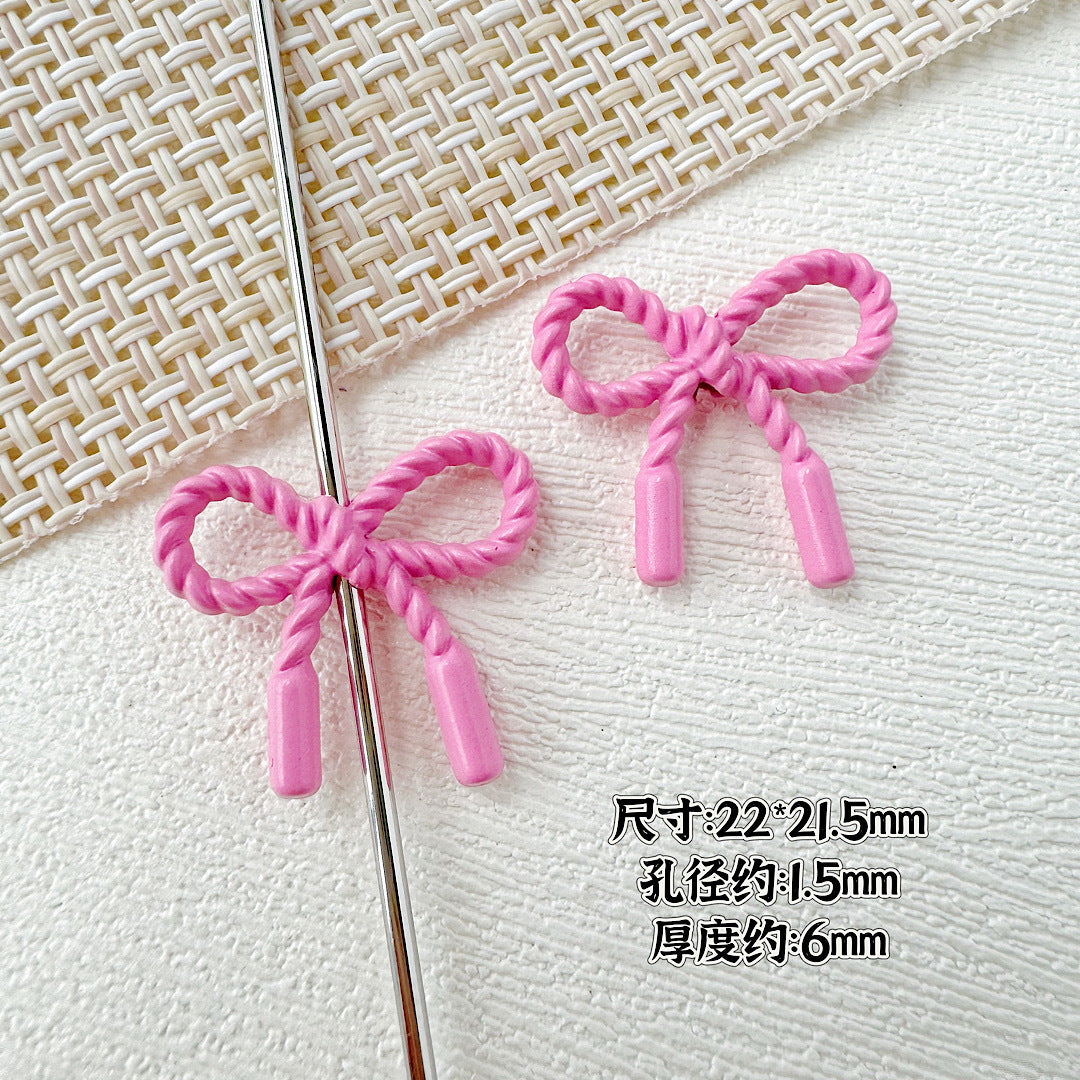 Baking Painted Cookies and Twisted Bow Metal Beads 15mm 21mm 20pcs 22