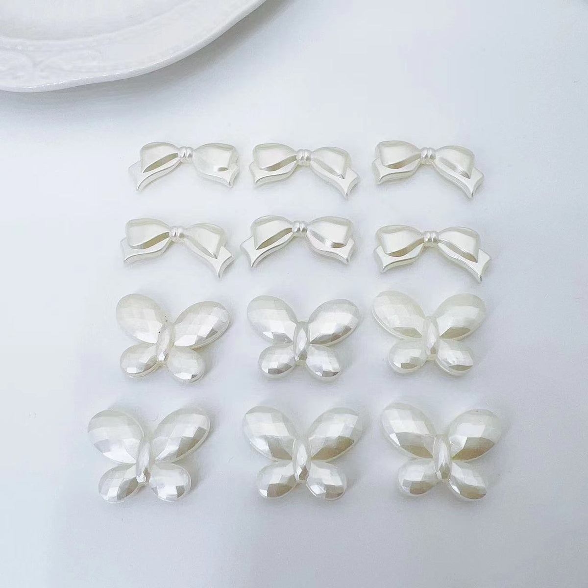 Imitation Pearl 3D Butterfly Acrylic Beads 14x33mm 20x28mm Soft Ivory 50pcs