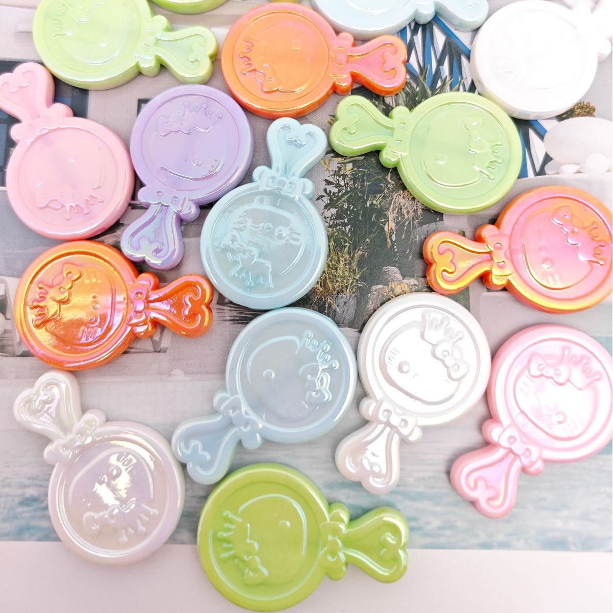 Plating KT Mirror Acrylic Beads 40mm Rounded Embossed Faces 50pcs