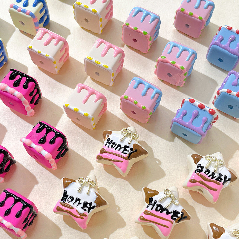 Painted Square Acrylic Beads 2.7mm Hand Drawn Cream Cake Design 2