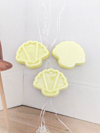 Glow Scallop Acrylic Beads 24mm Pastel Luminescent 50pcs 11