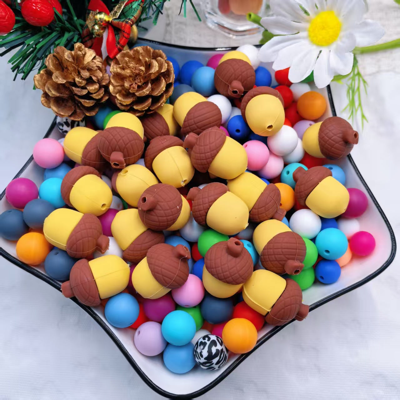 Silicone 3D Focal Beads Acorns Brown Detailed Caps 20pcs 2