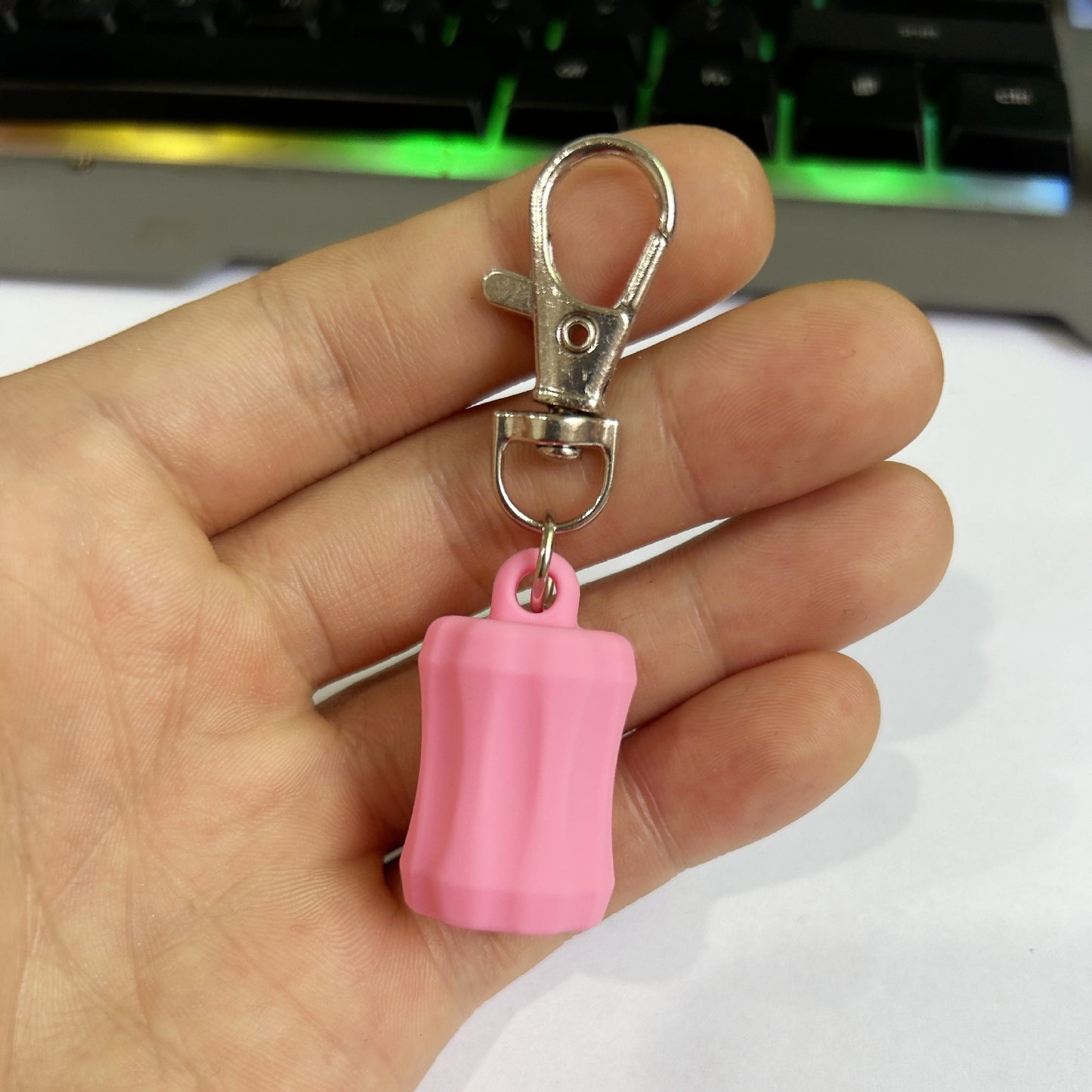 Silicone Chapstick Keychain Caps Crown Striped Smooth Shapes 3pcs 13