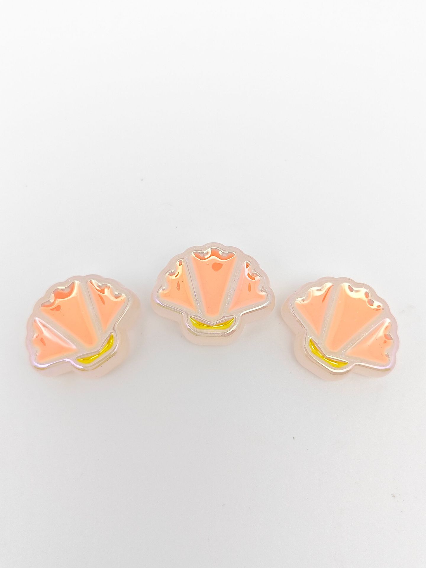 Glow Scallop Acrylic Beads 24mm Pastel Luminescent 50pcs 16
