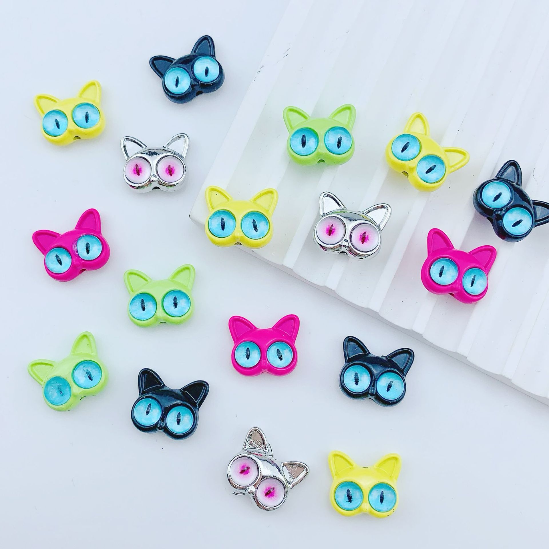 Cat Eye Monster Metal Beads 16mm Baking Painted 10pcs 4