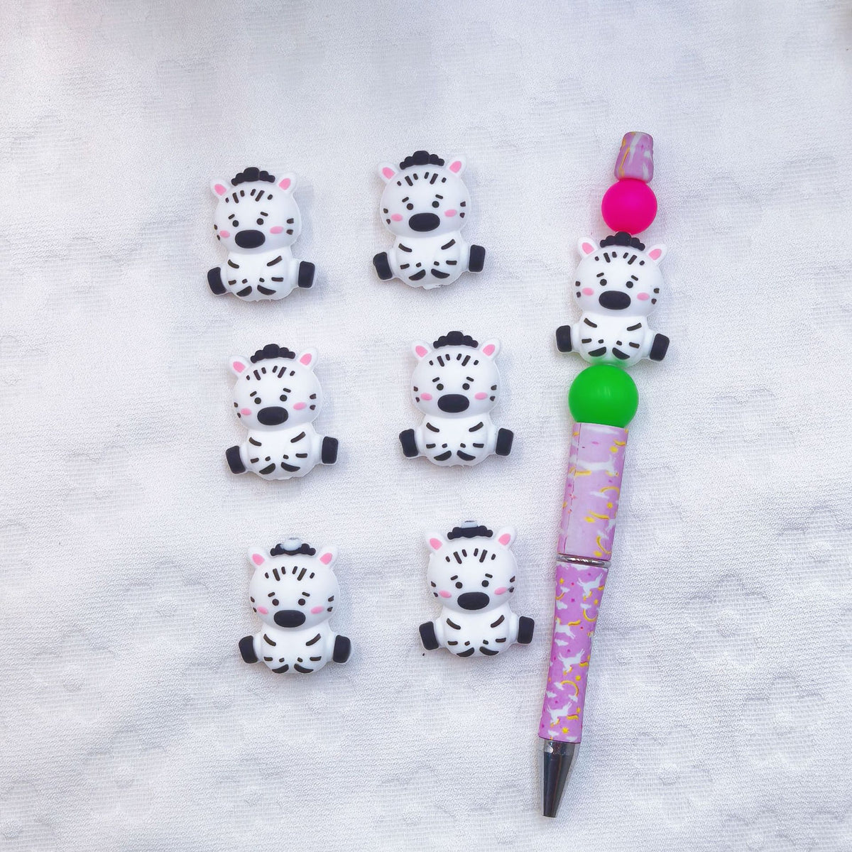Silicone 3D Focal Beads Cow Sitting Pose 20pcs 3