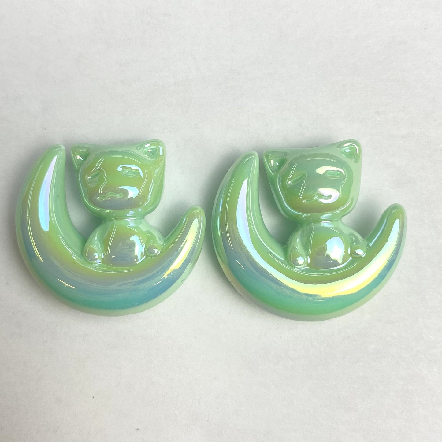 UV Plating Moon Cat Acrylic Beads 26mm Iridescent Pastel 50pcs 13