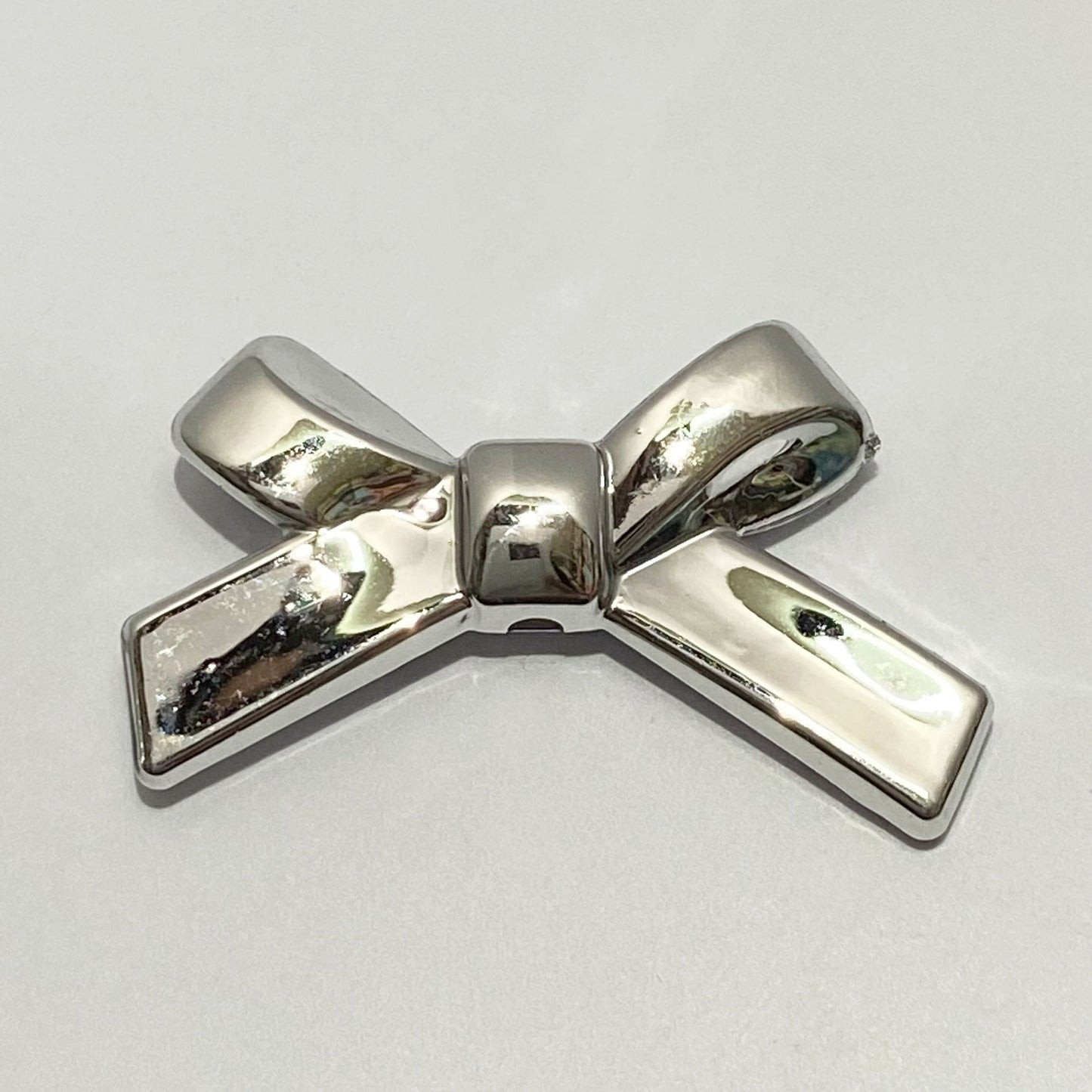 UV Plating Cross Shaped Bow Acrylic Beads 20mm 60pcs 6