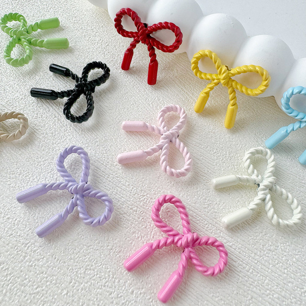 Baking Painted Cookies and Twisted Bow Metal Beads 15mm 21mm 20pcs 4