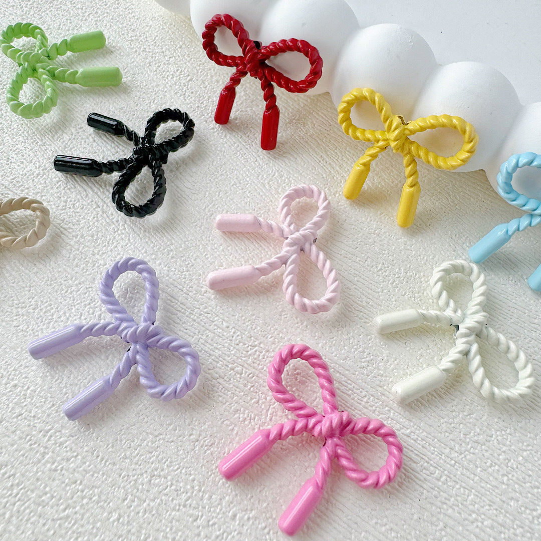 Baking Painted Cookies and Twisted Bow Metal Beads 15mm 21mm 20pcs 4