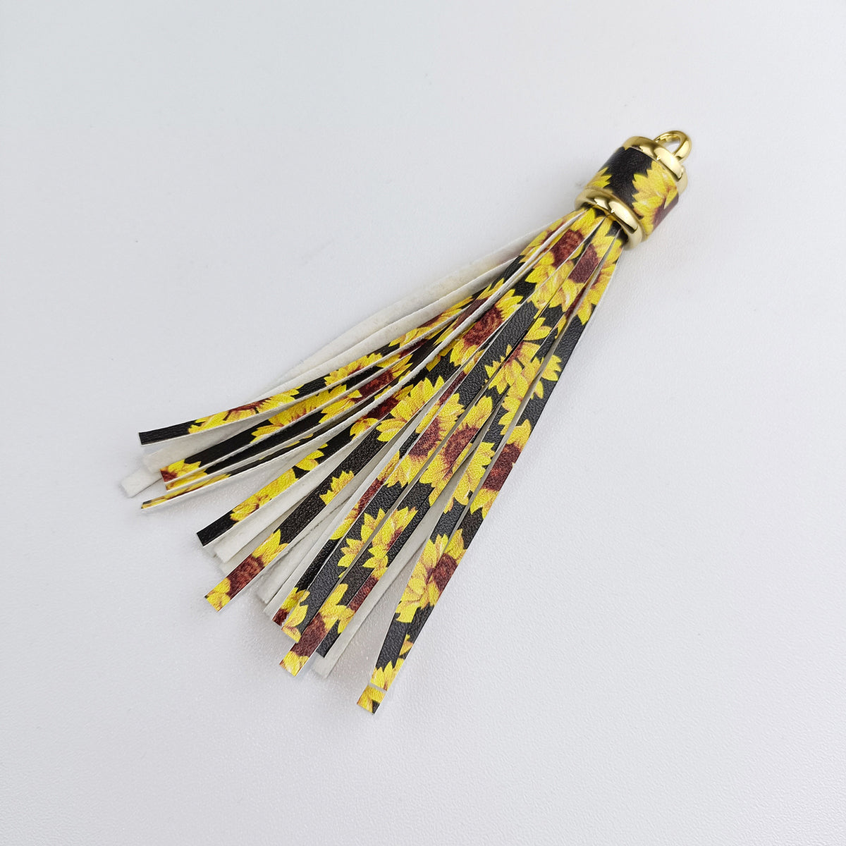 Multi Patterned PU Leather Tassel Keychain Charms 10cm 6pcs 8