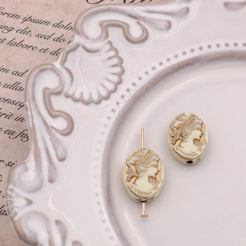 Gilded Beauty Avatar Acrylic Beads 18mm Artistic Vintage 30pcs 19