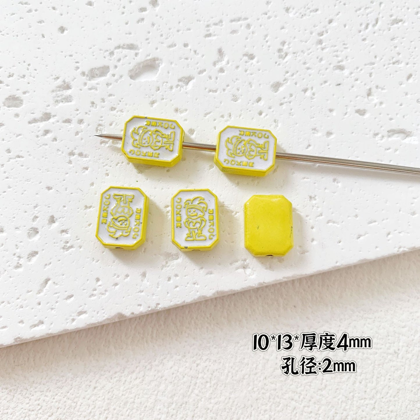 Baking Painted Potato Chips Card Metal Beads 2mm Hole 20pcs 18