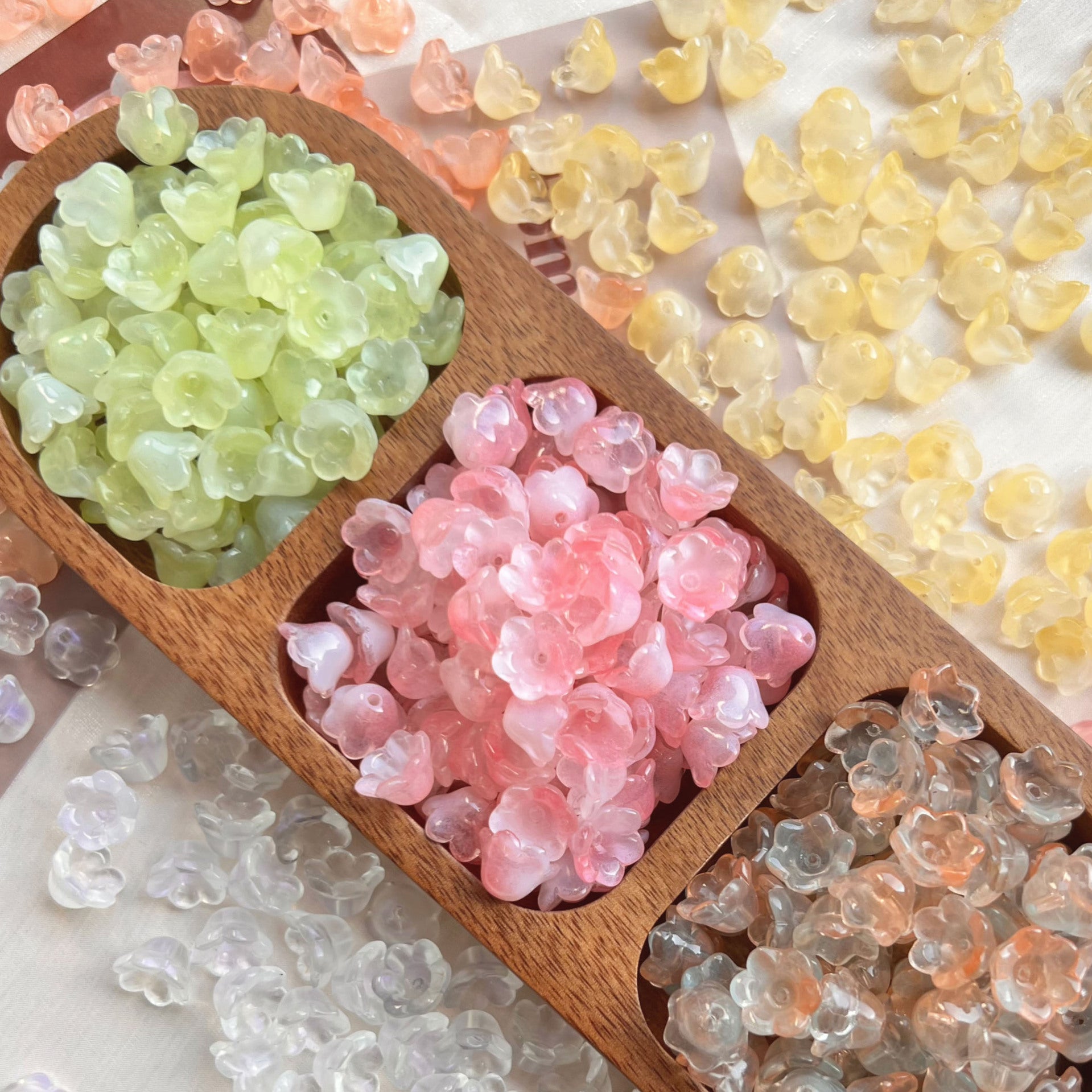 Vintage Lily-Shaped Glass Beads 8x12mm Pastel Translucent 30pcs 3