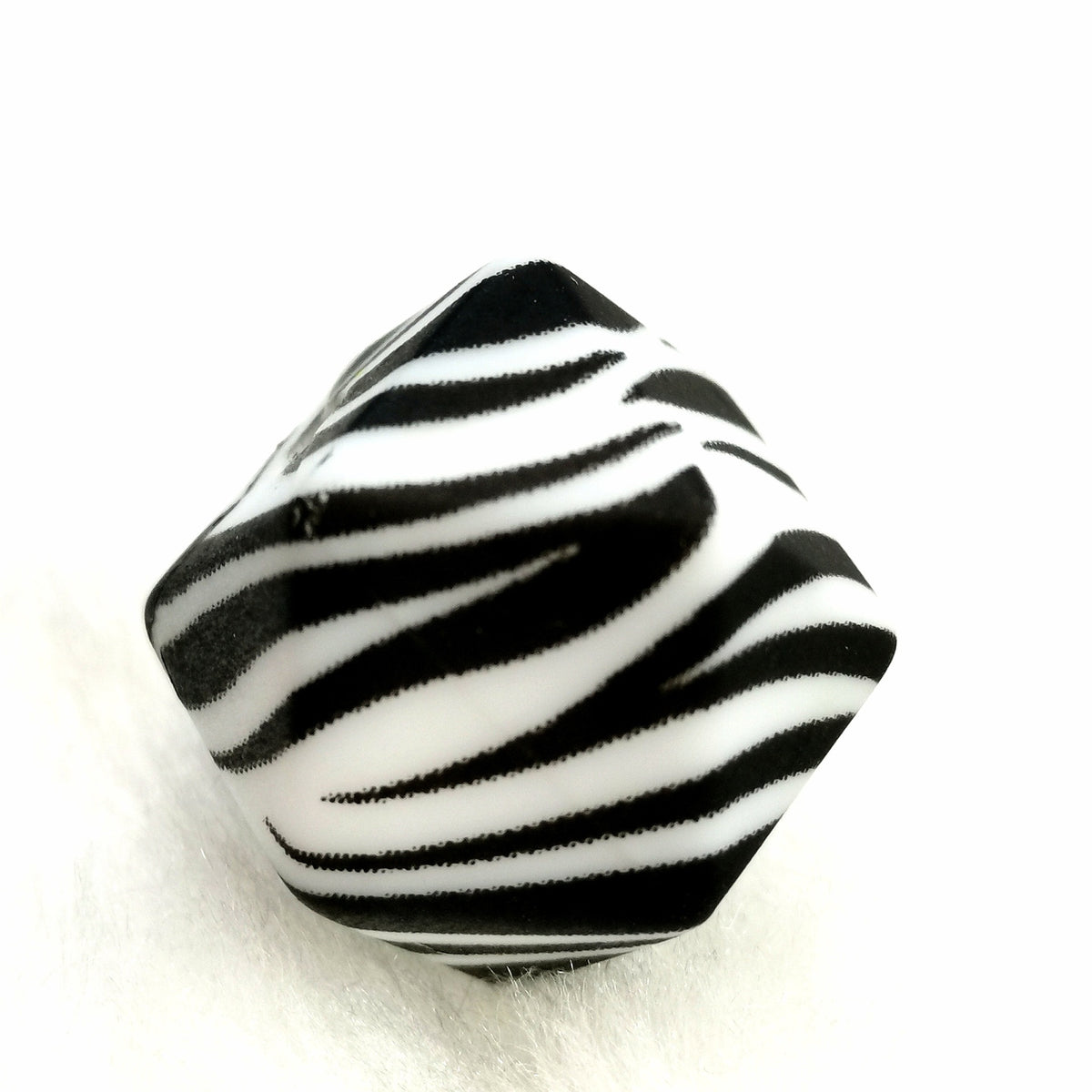 14mm Hexagon Silicone Beads Printed Camouflage Leopard Design 50pcs