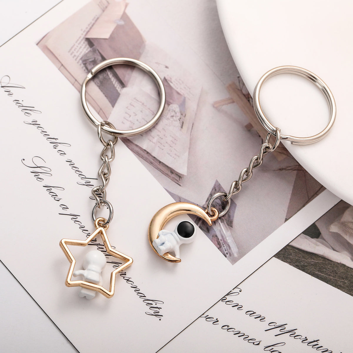 Astronaut Keychain Alloy Gold Tone Moon and Star Design 3