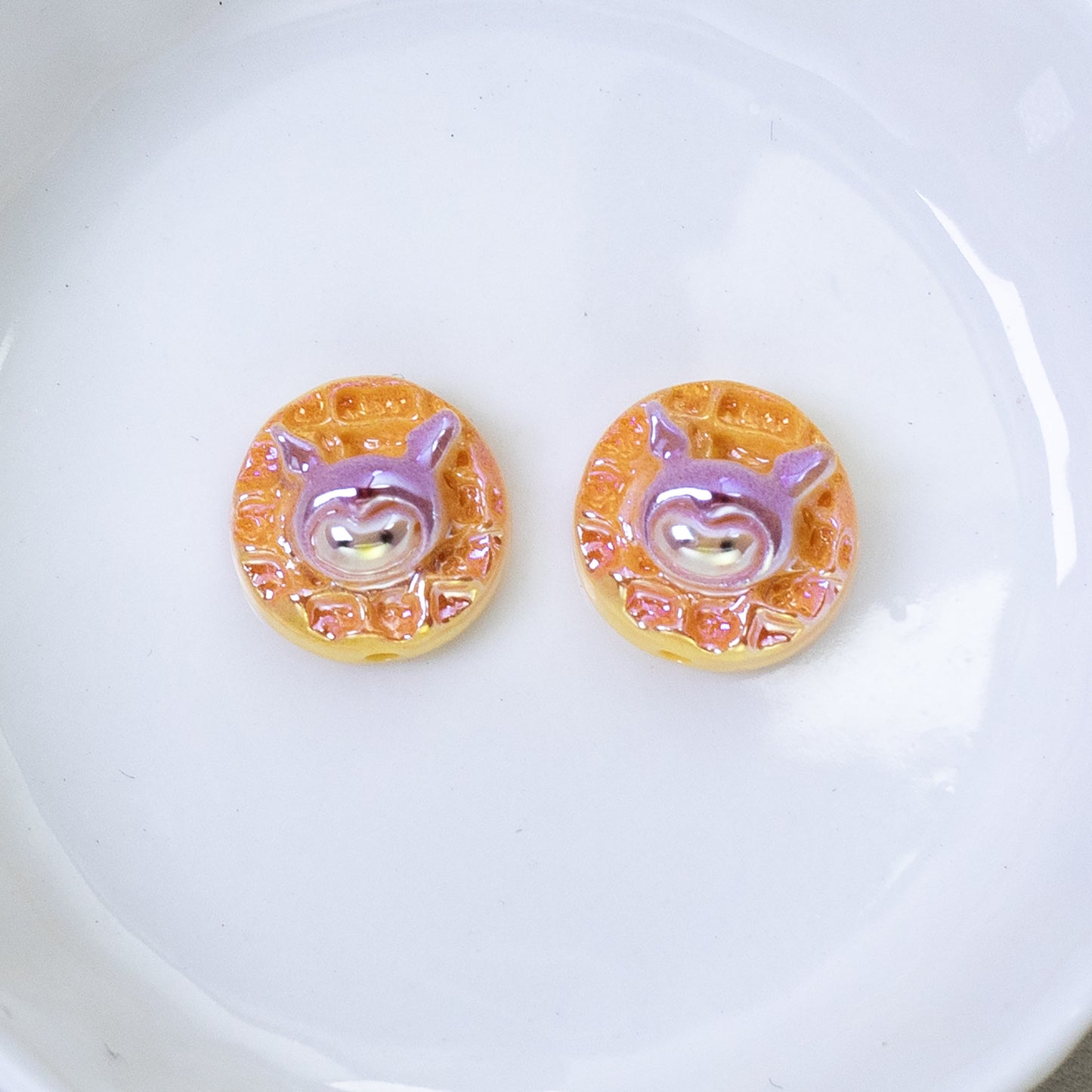 Plating Sanri Waffle Biscuit Resin Beads 13mm Glossy Gold 20pcs 9