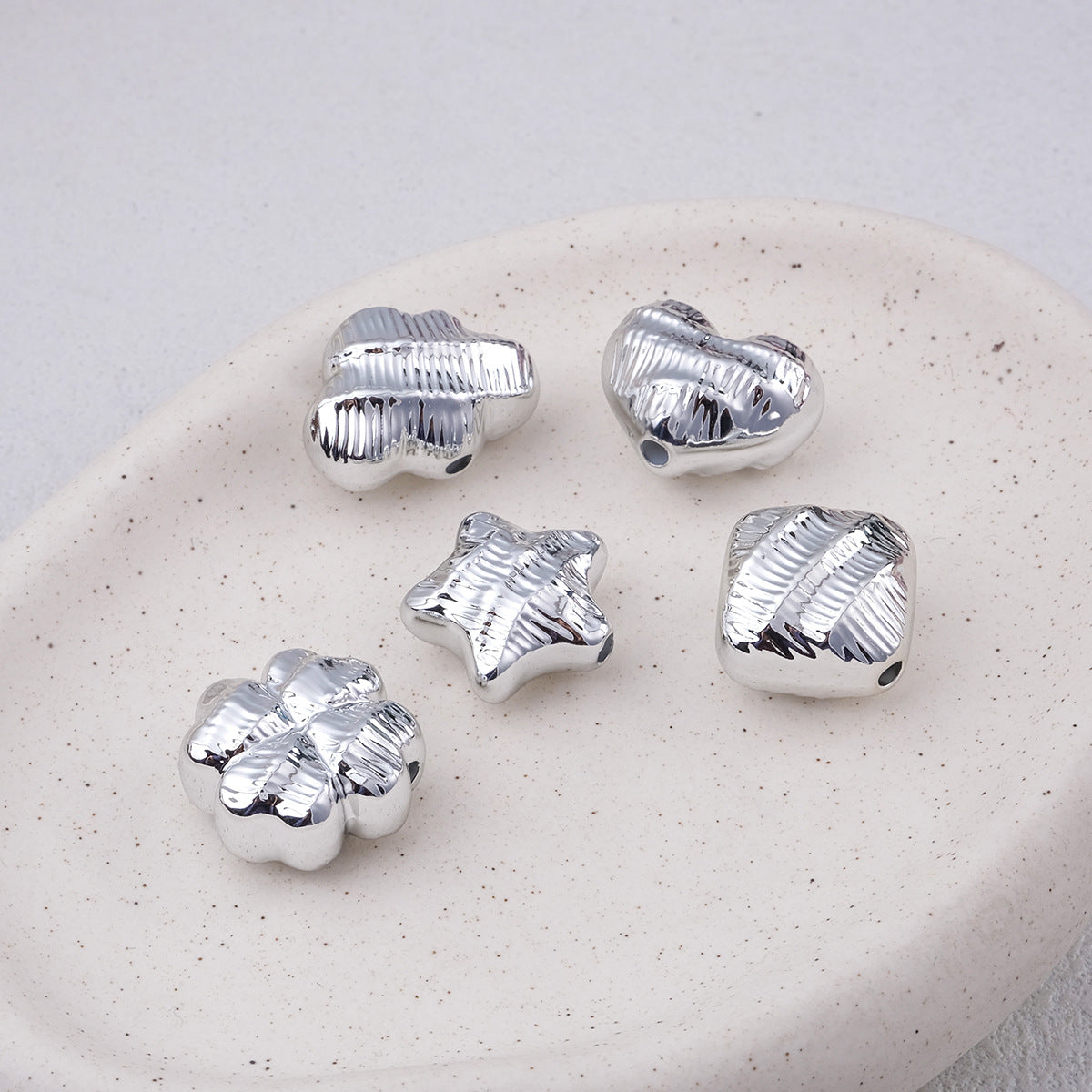 Metallic Wrinkle Heart Star Cube Clover Acrylic Beads Colorful 20pcs 5