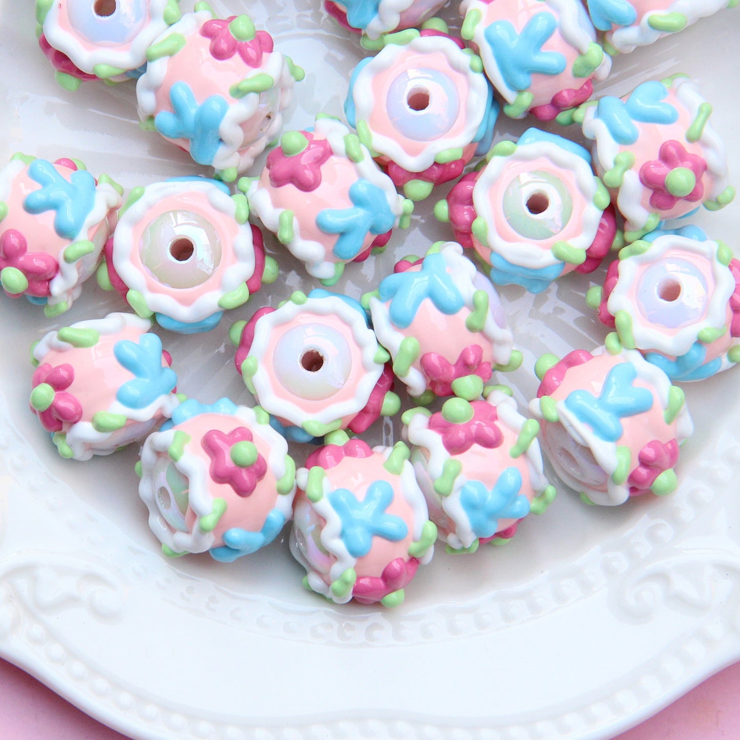 Hand Painted Animal Cream Cake Acrylic Beads 18-23mm Colorful 10pcs 15