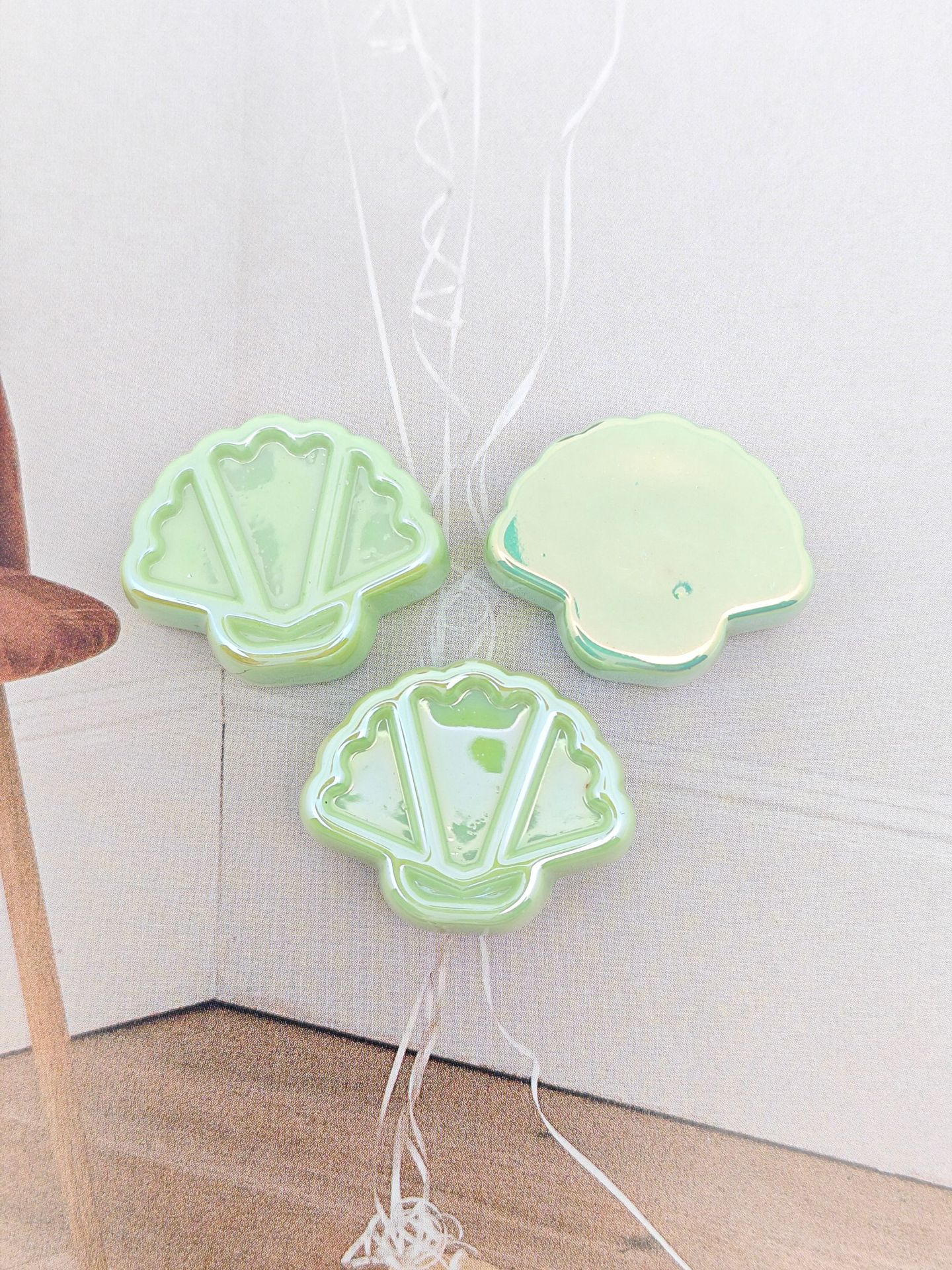 Glow Scallop Acrylic Beads 24mm Pastel Luminescent 50pcs 8