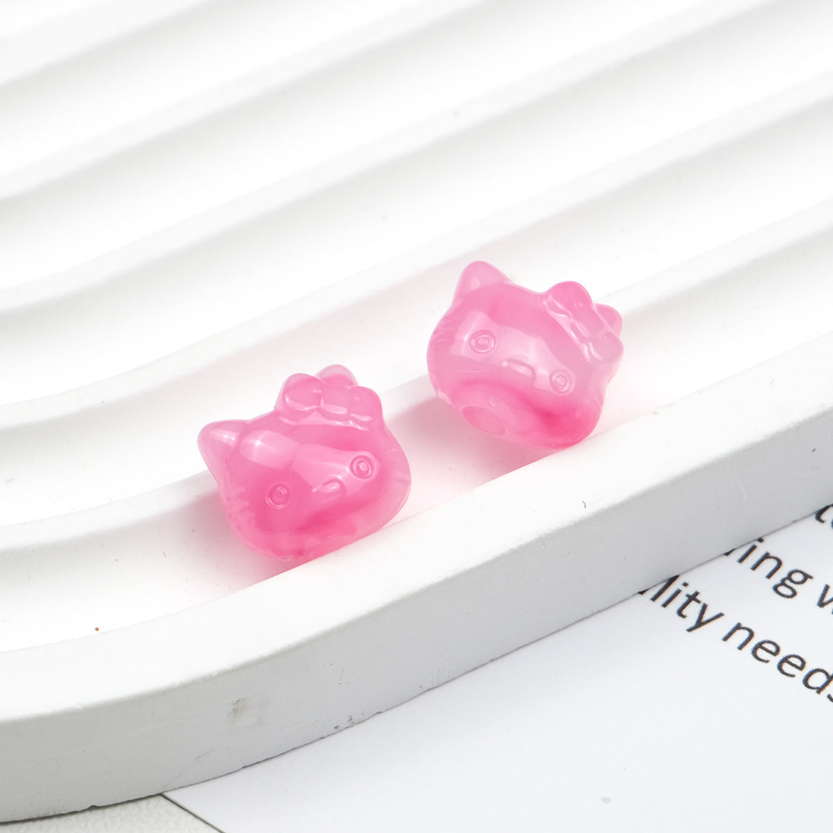 Vintage Hello Kitty Acrylic Beads 11mm Imitation Jade 100pcs 13