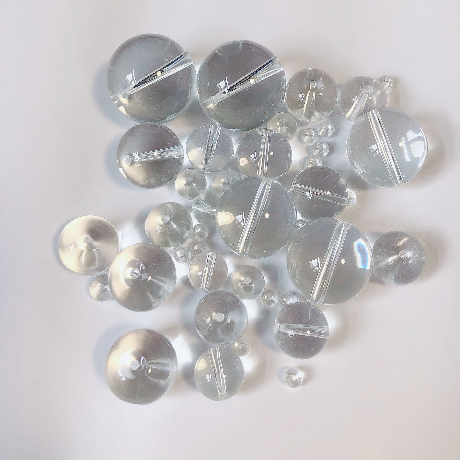 Transparent Round Glass Beads 18-30mm Clear Smooth with Holes 10pcs