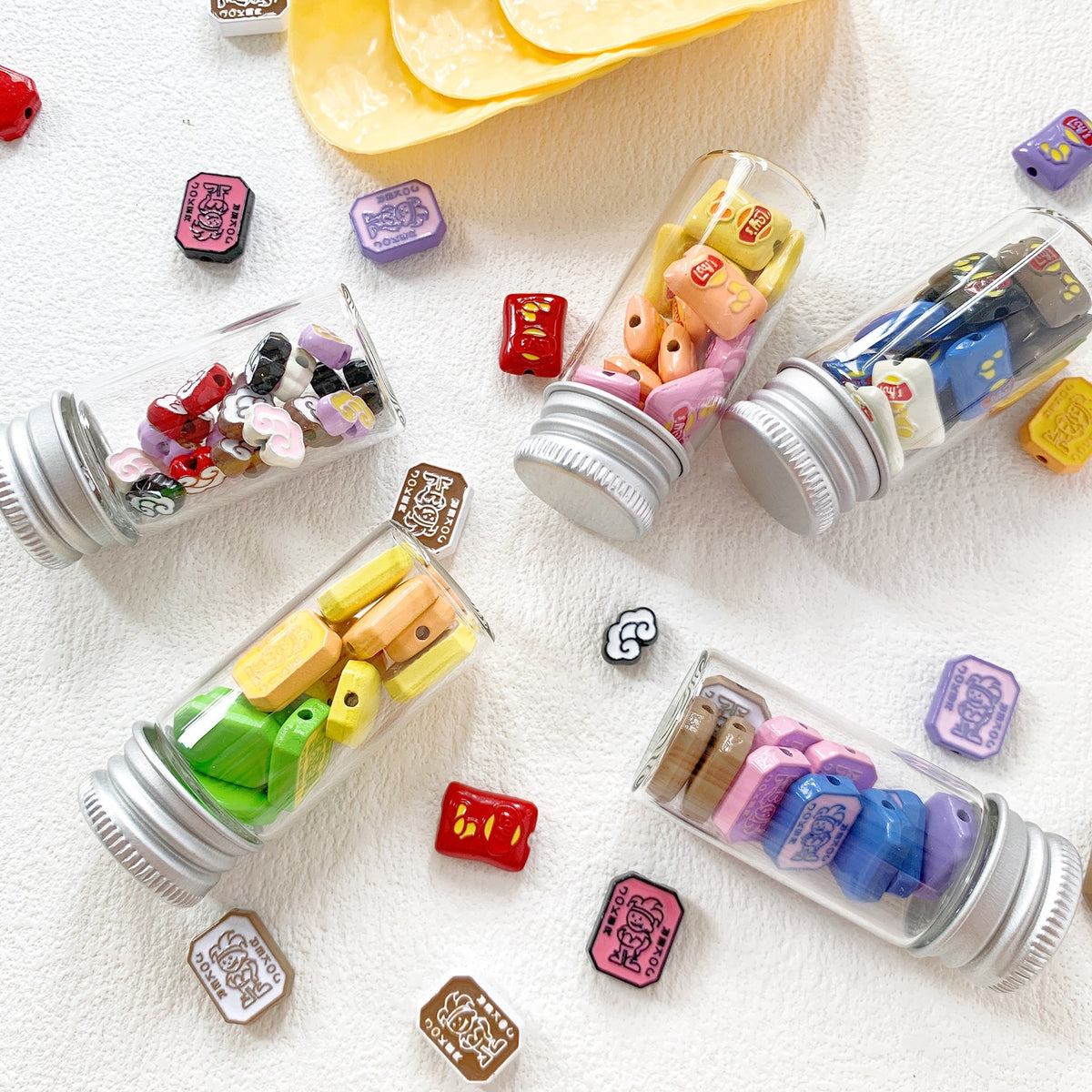 Baking Painted Potato Chips Card Metal Beads 2mm Hole 20pcs 4