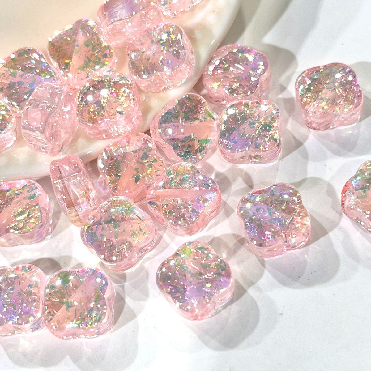 Shimmer Clover Resin Beads 12mm Iridescent Sparkle 10pcs 9