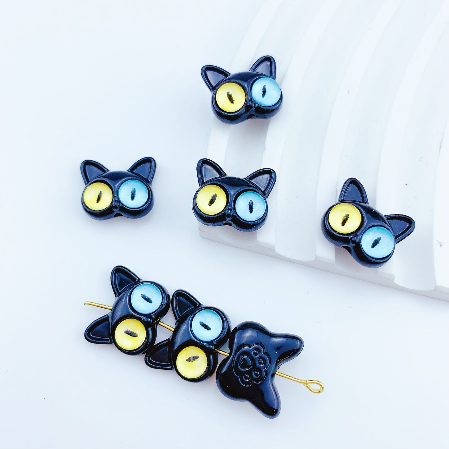 Cat Eye Monster Metal Beads 16mm Baking Painted 10pcs 11