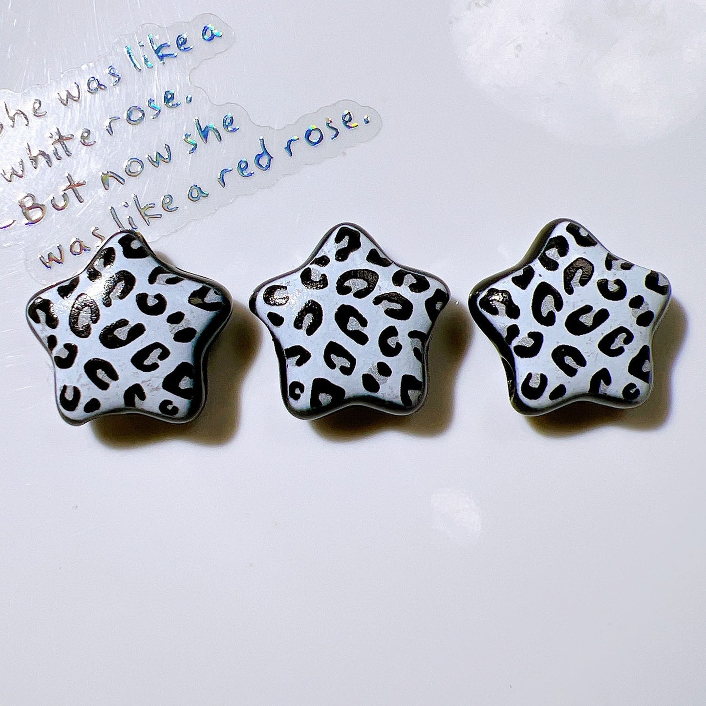 Embossed Star Acrylic Beads 26mm Black and White Tone 10pcs 7