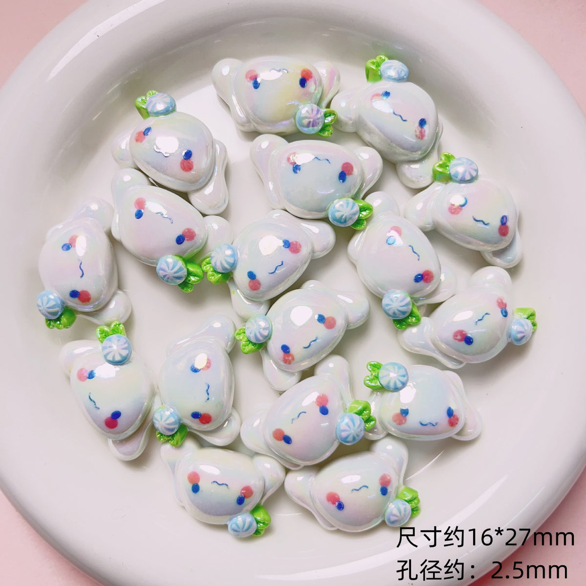 Glossy Sanrio Character Resin Beads 2.5mm Hole Pastel Colors 5pcs 4