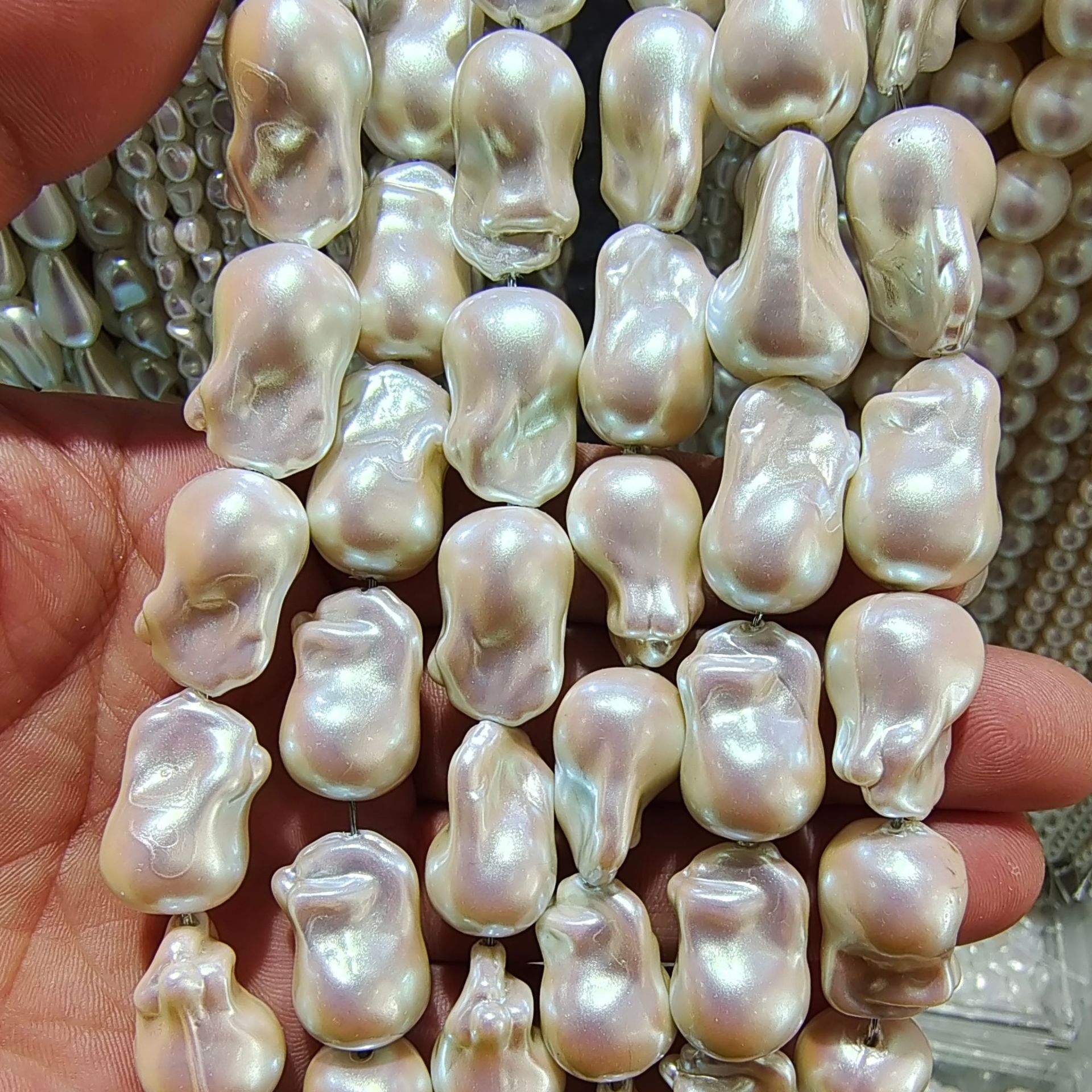 Imitation Pearl Glass Beads Irregular Shape Pastel Reflections 5pcs 4