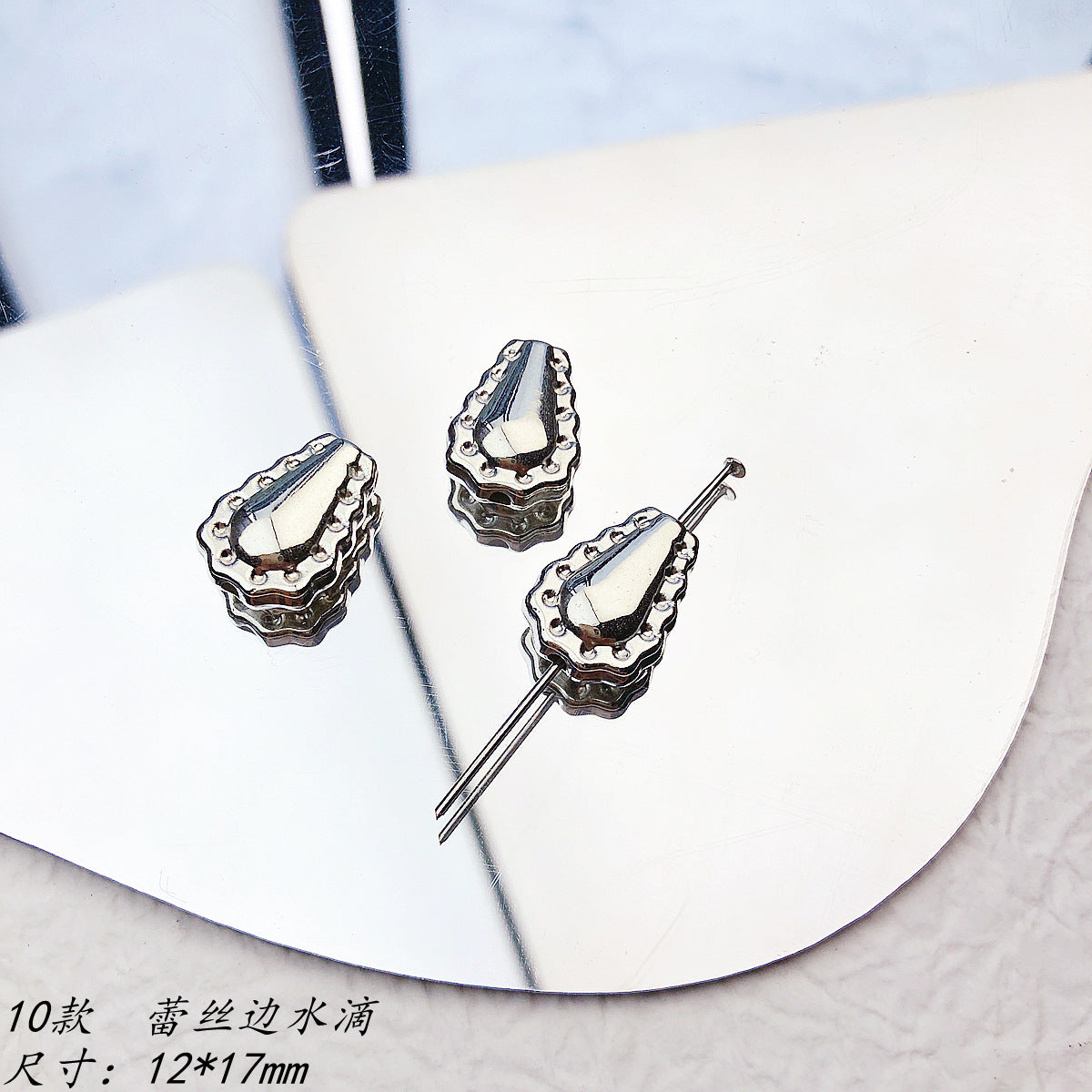 Flower Acrylic Beads Glossy Silver Tone Floral Detail CCB Plastic 100pcs 14