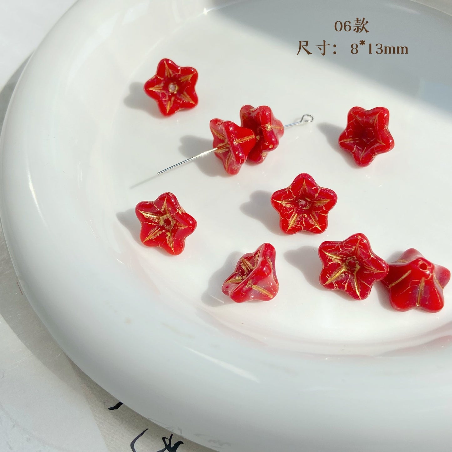 Lampwork Glass Beads Lily Flower 8mm 13mm Gilded Details 8pcs 9
