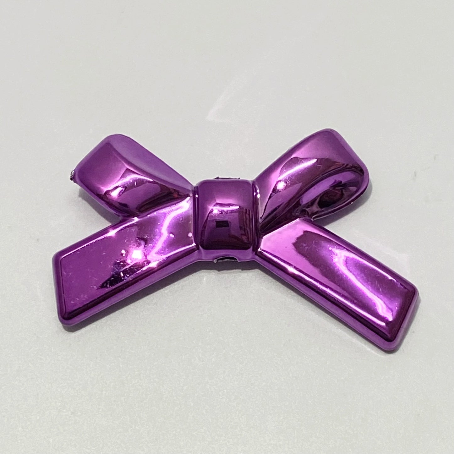 UV Plating Cross Shaped Bow Acrylic Beads 20mm 60pcs 10