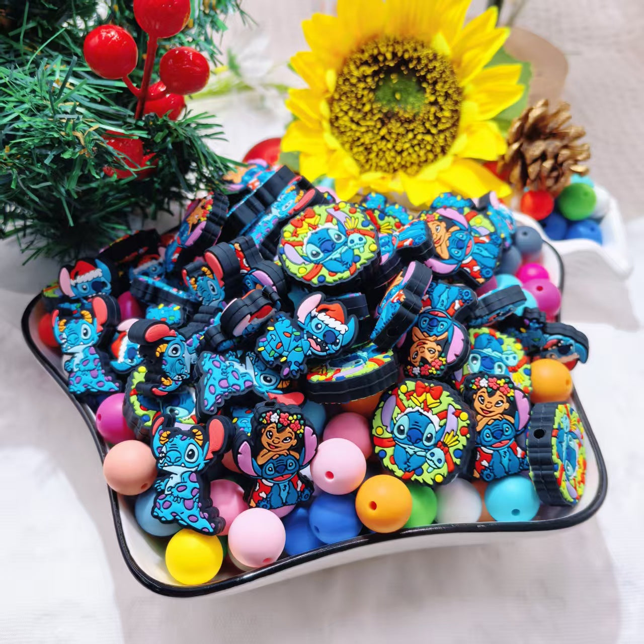 Silicone Focal Beads Christmas Stitch Wearing Christmas Hat 20pcs 2