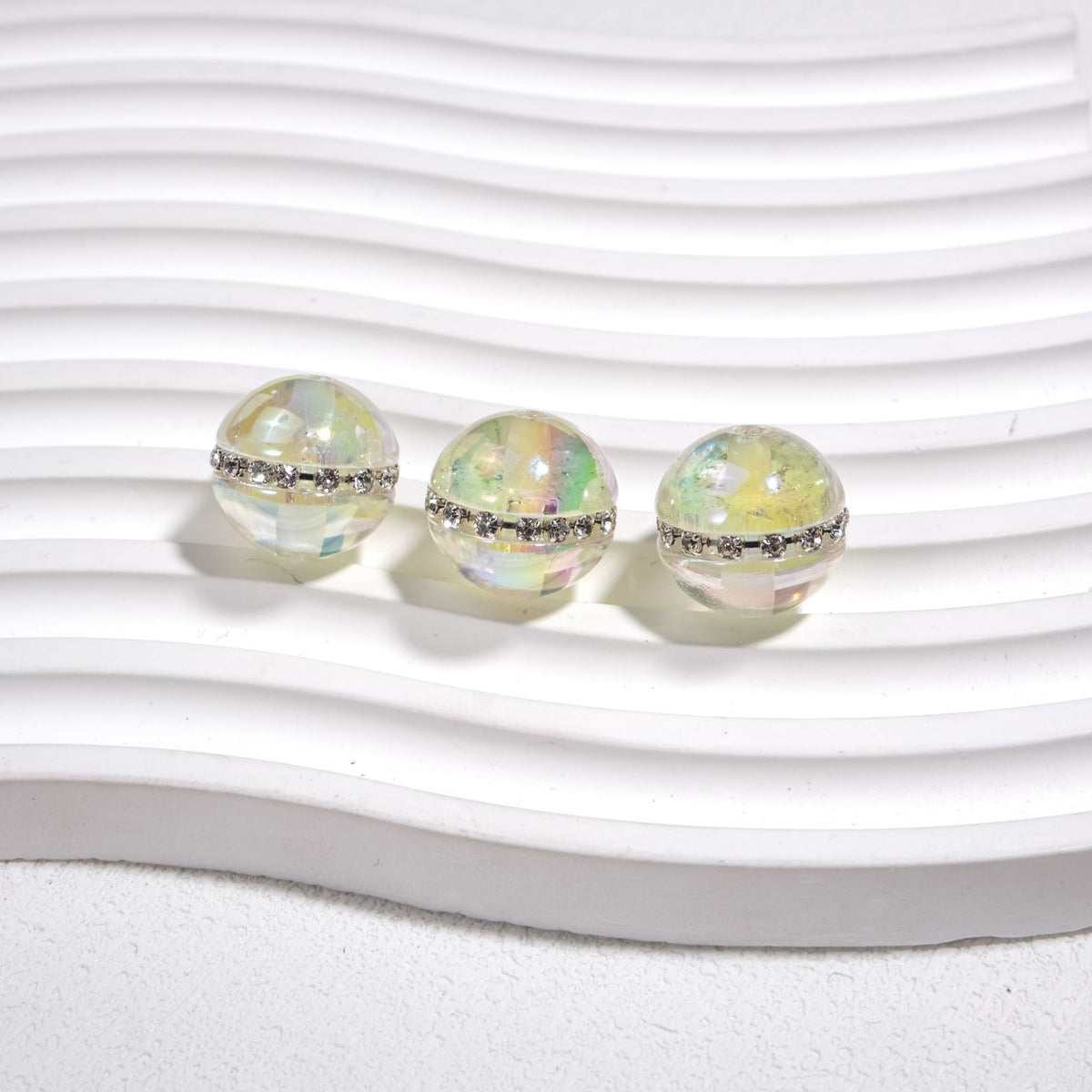 Luminous Rhinestone Chain Enlaced Resin Beads 16mm Round 10pcs 11