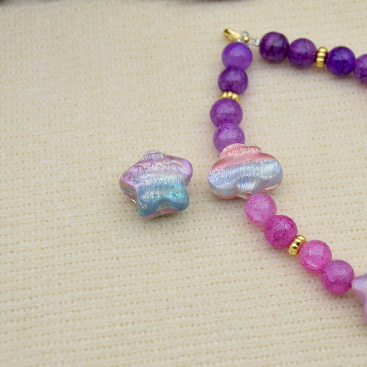 Oil Painting Star Resin Beads 19mm Iridescent Pastel 1pc 4