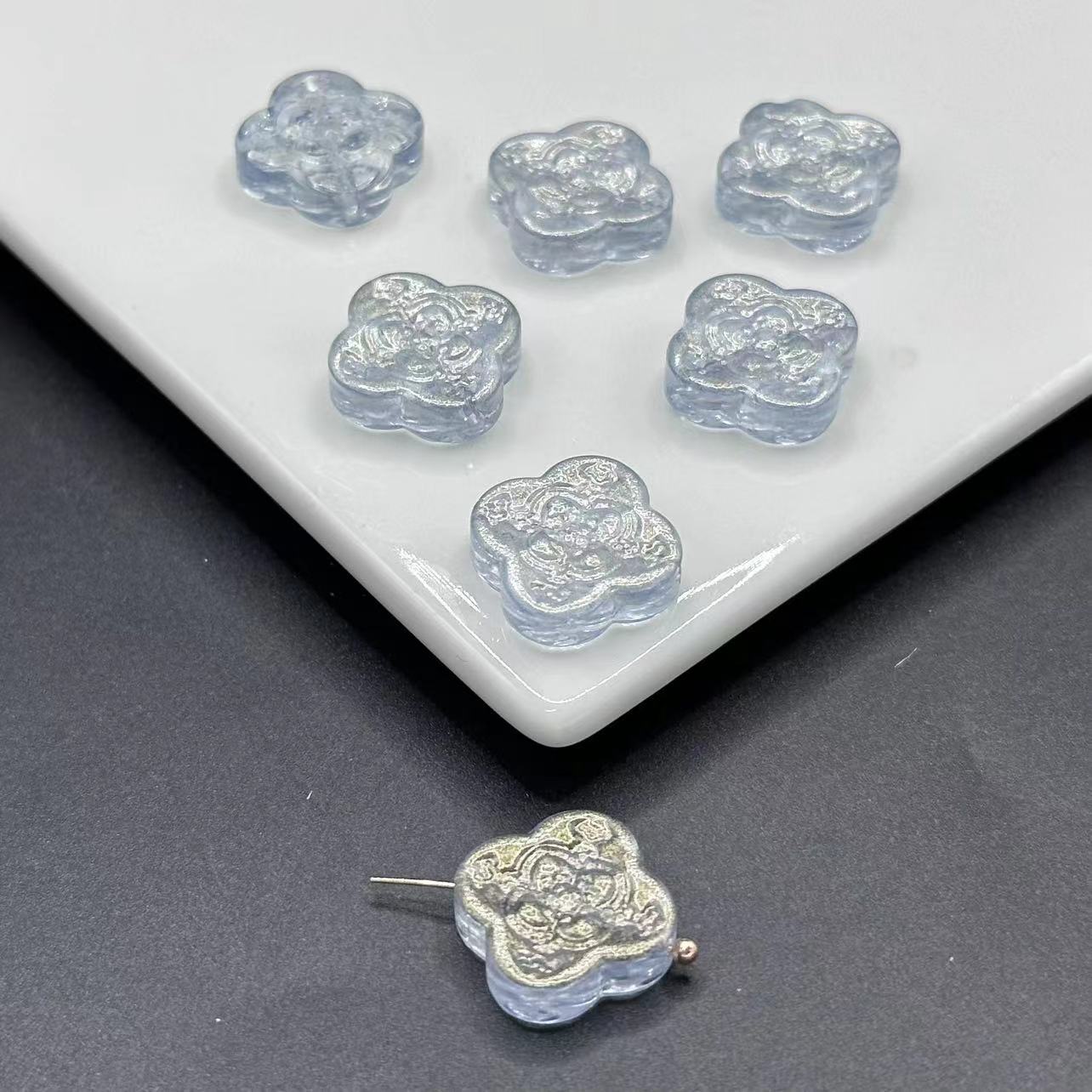 Transparent Clover Shape Glass Beads 14mm Soft Smoky Blue 100pcs 3