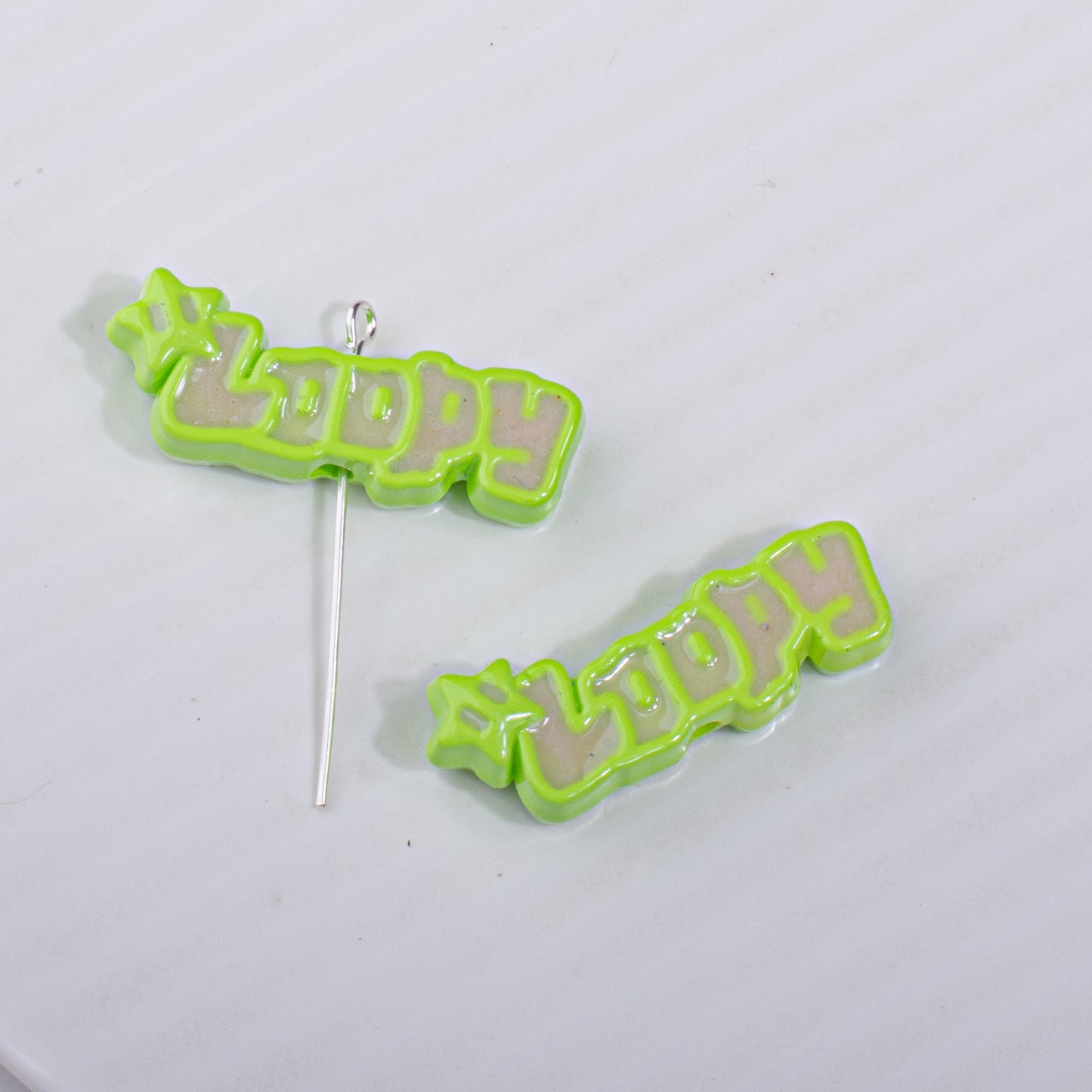 Painted Loopy Acrylic Beads 12x33.6mm Double Color Small Beaver Plate 10pcs 11